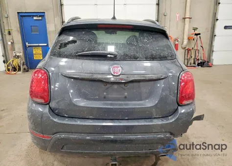2018 Fiat 500X Trekking z USA, uszkodzony, nr VIN ZFBCFXCB2JP685731